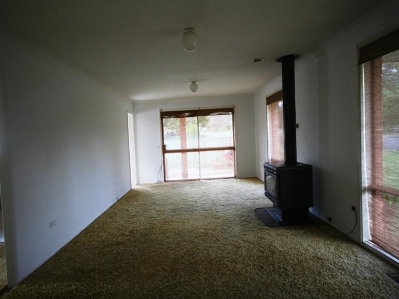 9 Tarana Road, Oberon NSW 2787