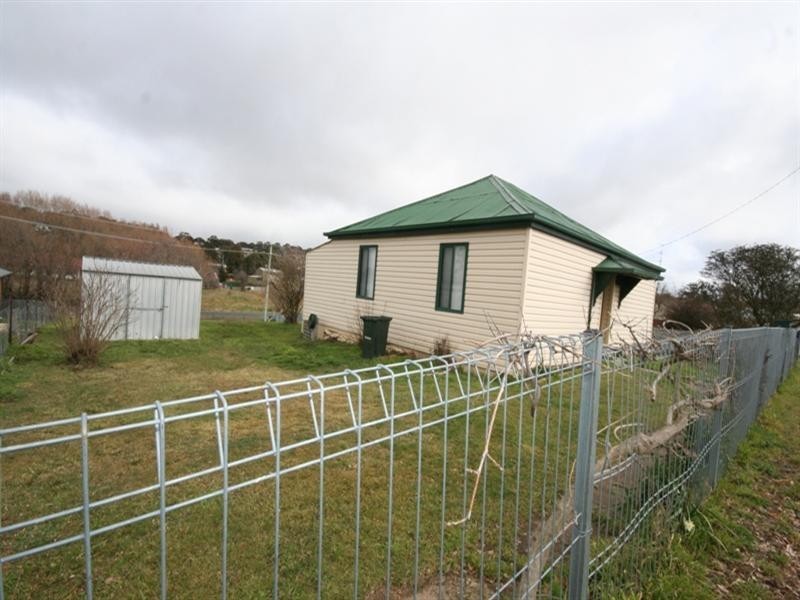 107 Curtis Street, Oberon NSW 2787