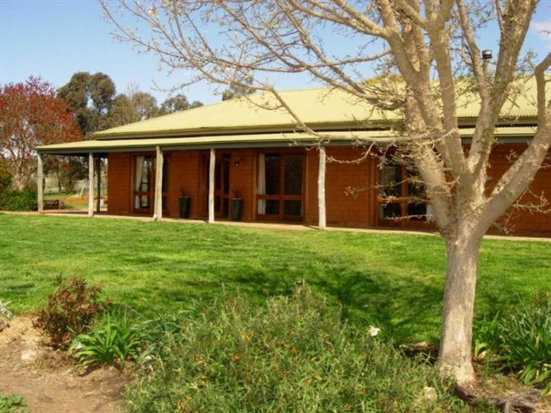 256 Rockley Road, Perthville NSW 2795