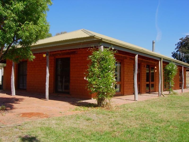 256 Rockley Road, Perthville NSW 2795