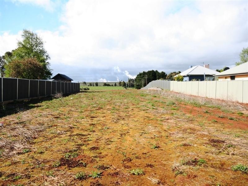 37 Scotia Avenue, Oberon NSW 2787