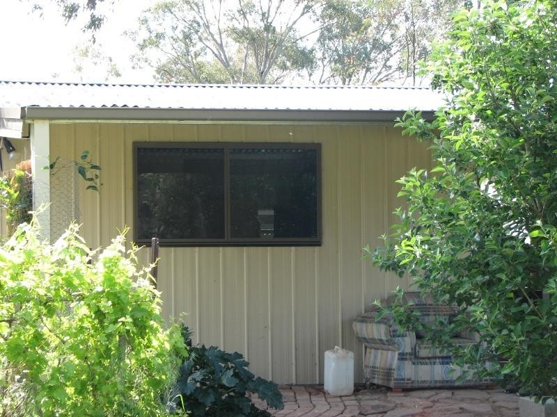 33 Little Street, Bendick Murrell, Young NSW 2594