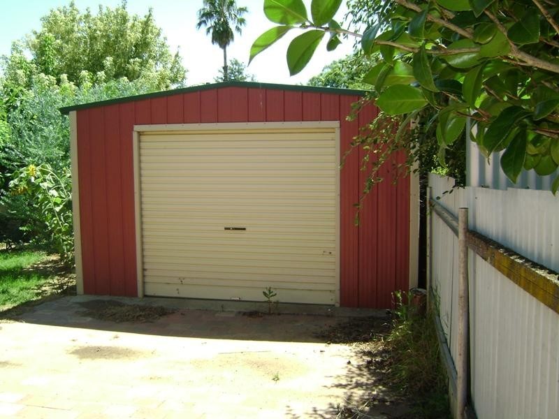 14 Lachlan Street, Cowra NSW 2794