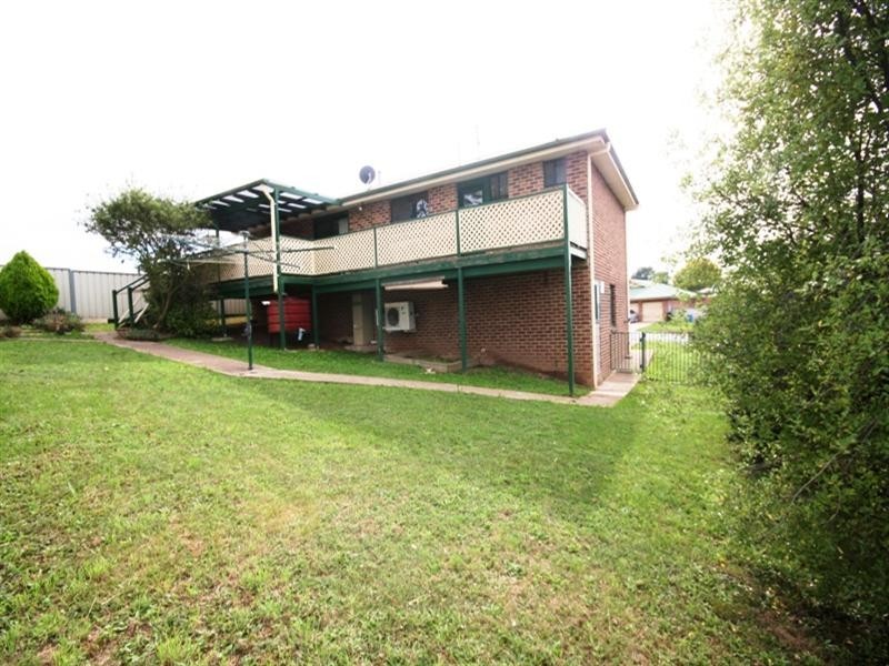 24 Hawkes Drive, Oberon NSW 2787