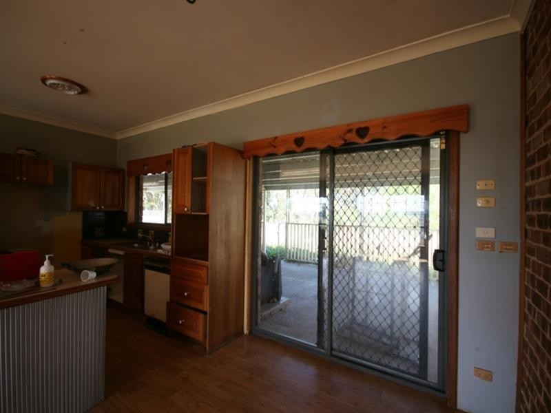 63 Marks Crescent, Oberon NSW 2787