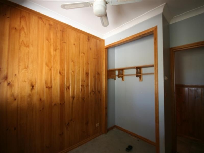 63 Marks Crescent, Oberon NSW 2787