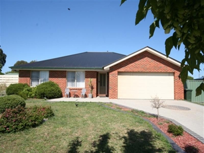 6 Brennan Crescent, Oberon NSW 2787