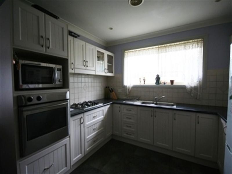 6 Brennan Crescent, Oberon NSW 2787