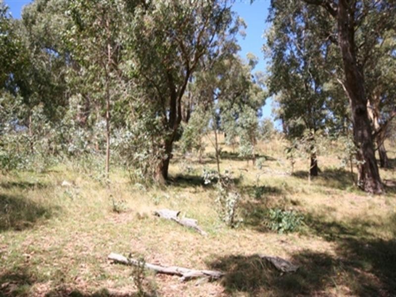 83 Marks Crescent, Oberon NSW 2787