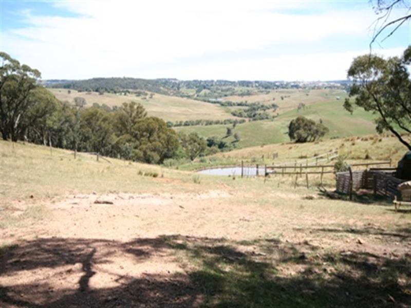 83 Marks Crescent, Oberon NSW 2787