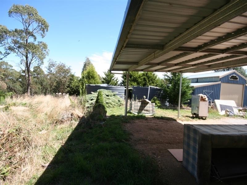 63 Marks Crescent, Oberon NSW 2787
