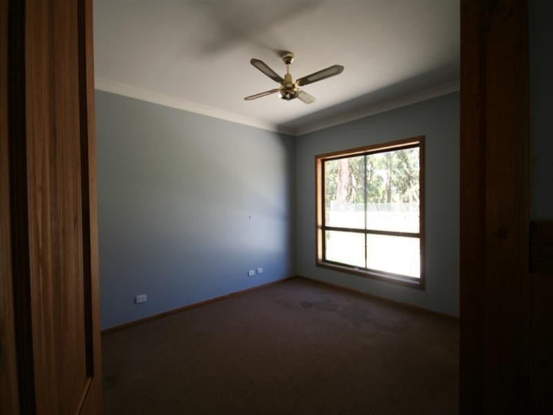 63 Marks Crescent, Oberon NSW 2787