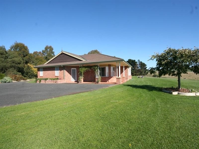 236 Harveys Road, Oberon NSW 2787