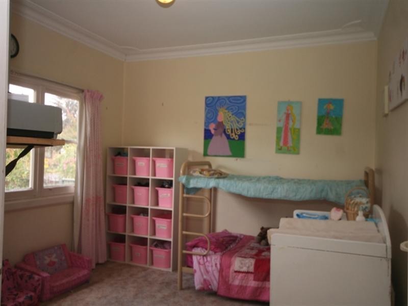 57 Scotia Avenue, Oberon NSW 2787