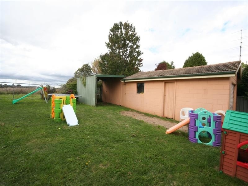 57 Scotia Avenue, Oberon NSW 2787