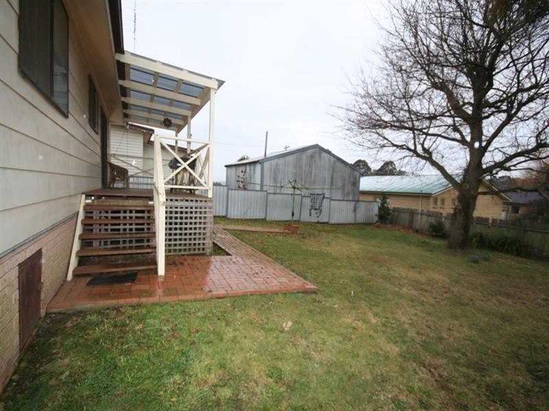 128 Curtis Street, Oberon NSW 2787