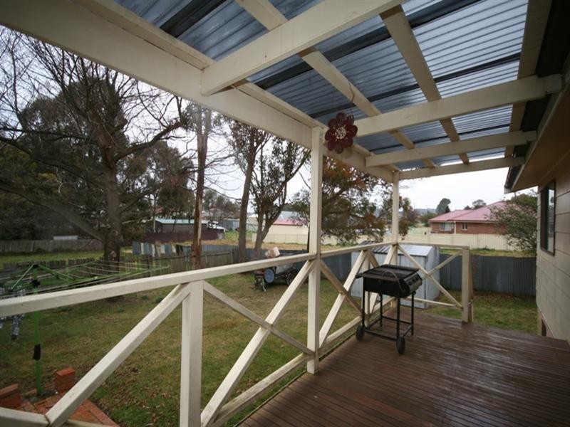 128 Curtis Street, Oberon NSW 2787