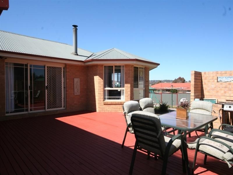 21 Brennan Crescent, Oberon NSW 2787