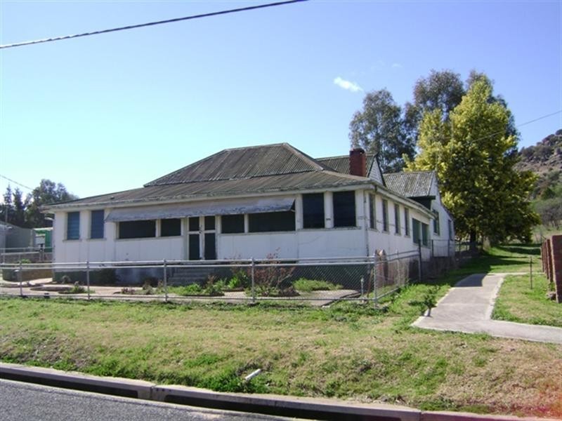 33 Main Street, Darbys Falls NSW 2793