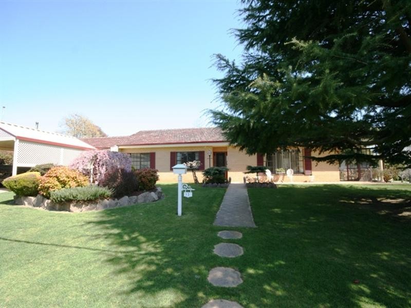 13 Cook Street, Oberon NSW 2787