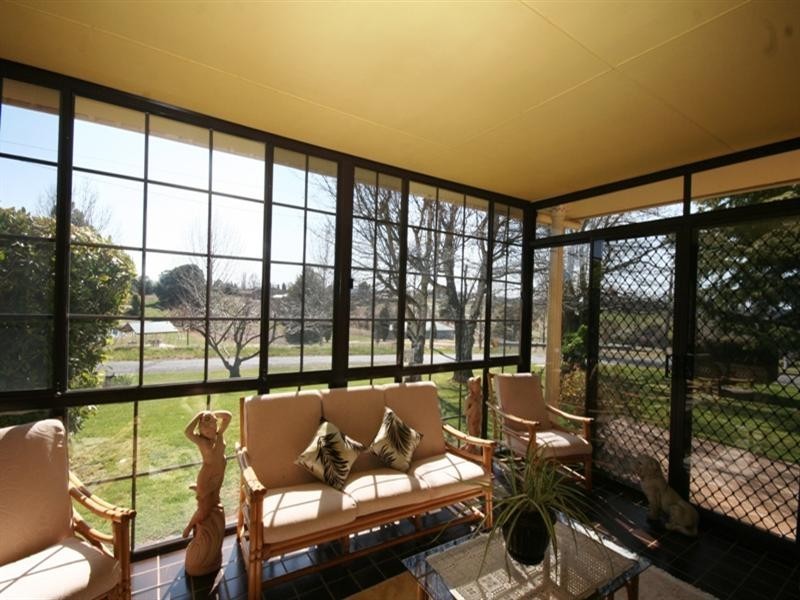 13 Cook Street, Oberon NSW 2787