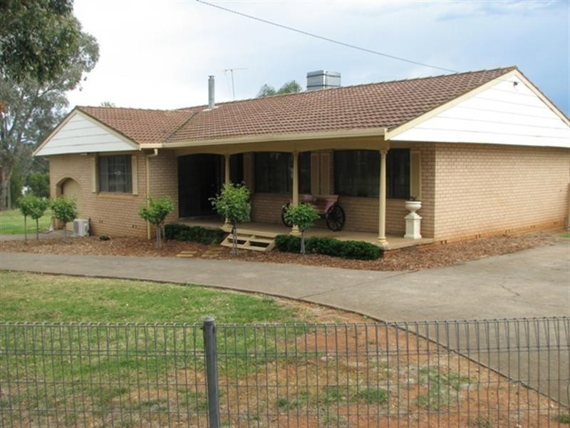 16 Thurburn Street, Wattamondara NSW 2794