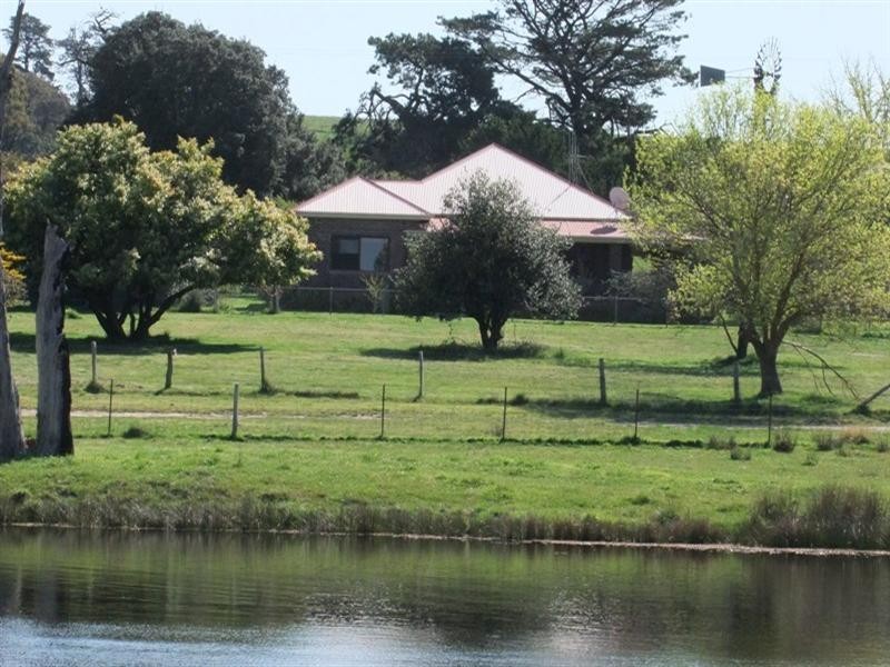 287 Wombiana Lane, Blayney NSW 2799