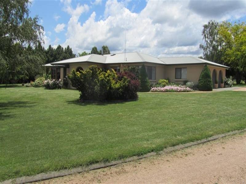 384 Eleven Mile Drive, Bathurst NSW 2795