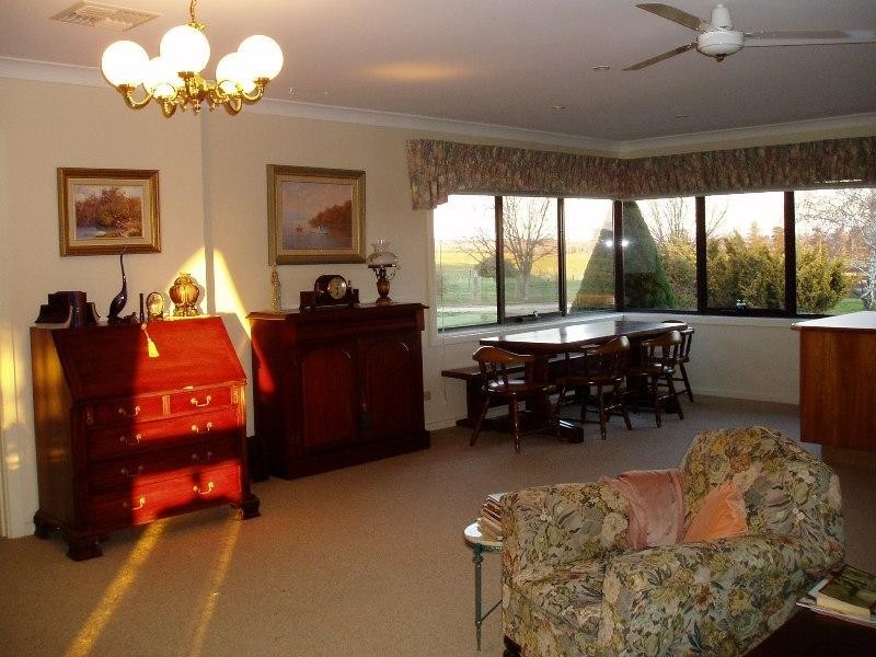 384 Eleven Mile Drive, Bathurst NSW 2795