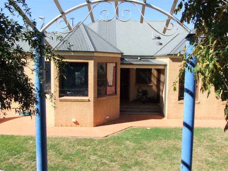 5 Acacia Place, Orange NSW 2800