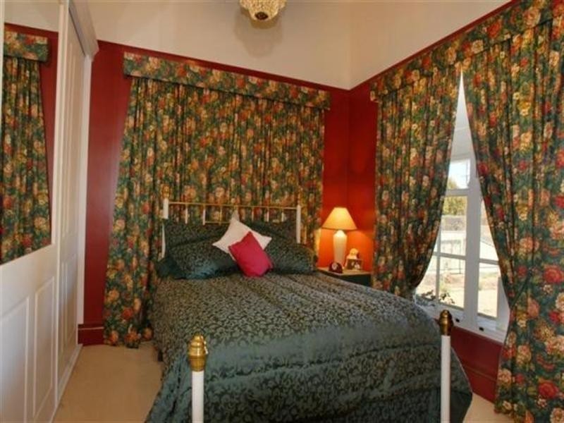 2 East Street, Gooloogong NSW 2805