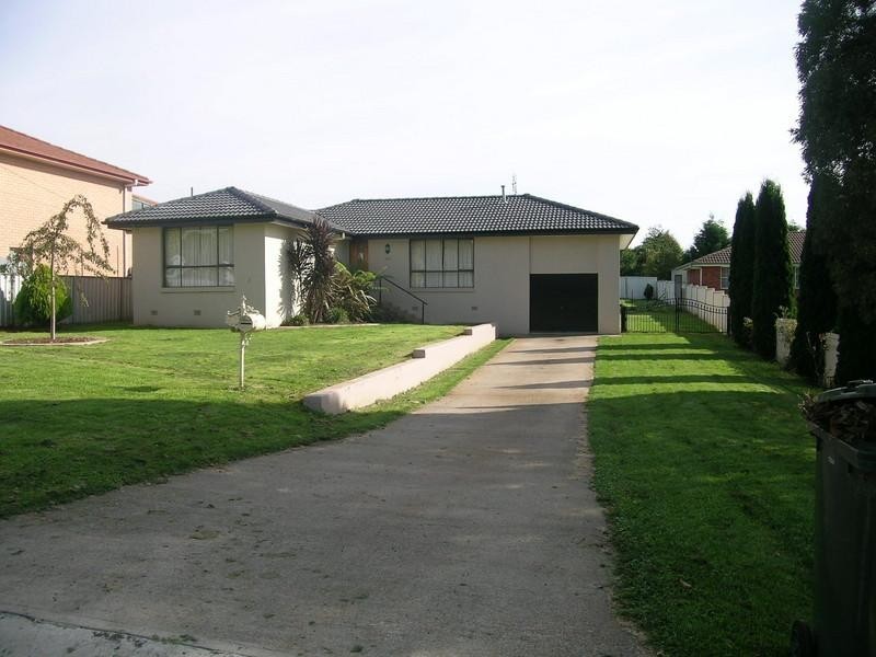 125 Curtis Street, Oberon NSW 2787