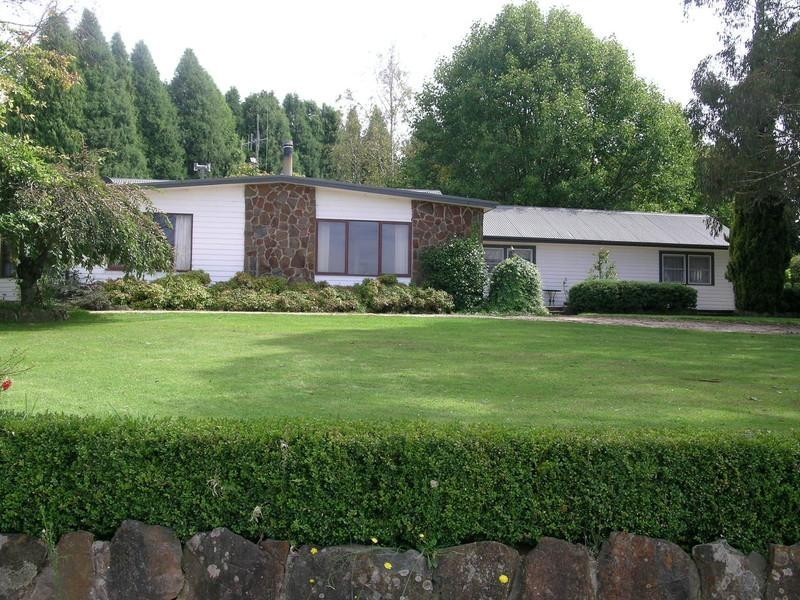 174 Titania Road, Oberon NSW 2787