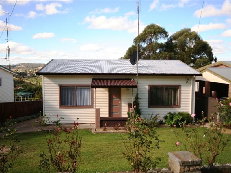 3 Jenolan Street, Oberon NSW 2787