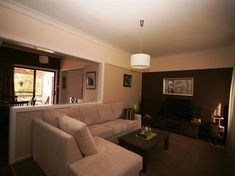 3 Jenolan Street, Oberon NSW 2787