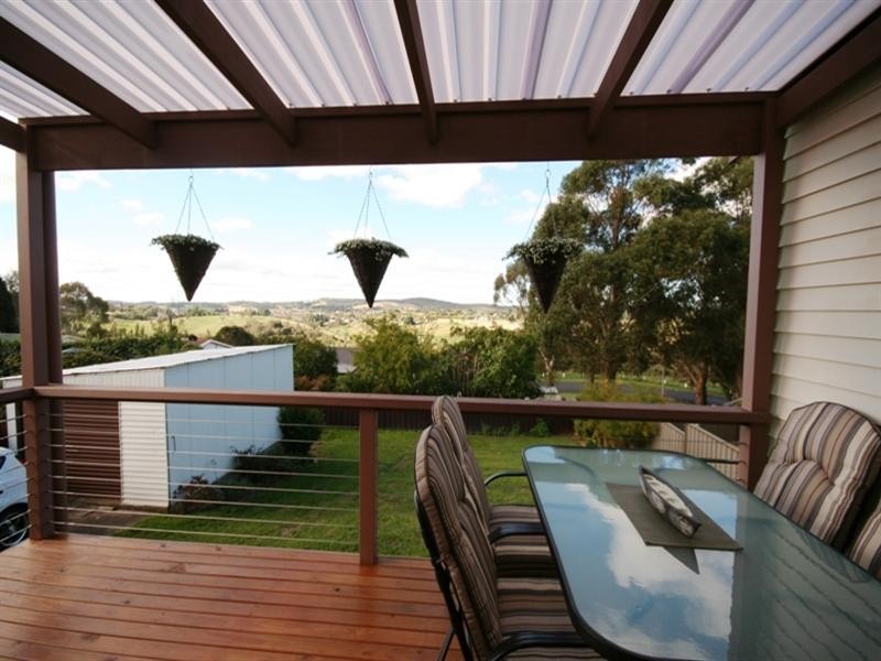 3 Jenolan Street, Oberon NSW 2787