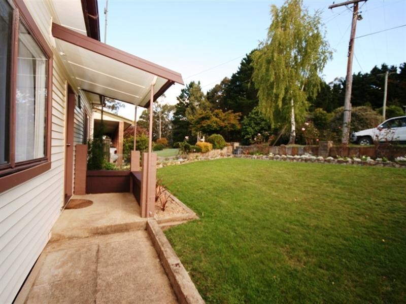 3 Jenolan Street, Oberon NSW 2787