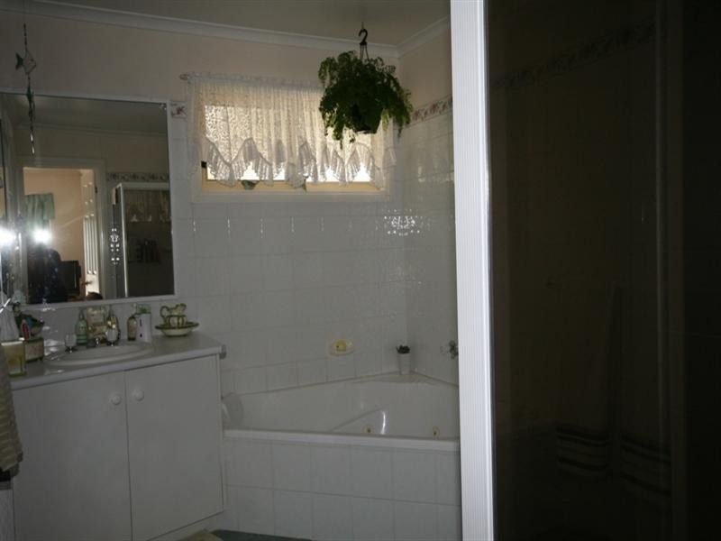 69 Marks Crescent, Oberon NSW 2787