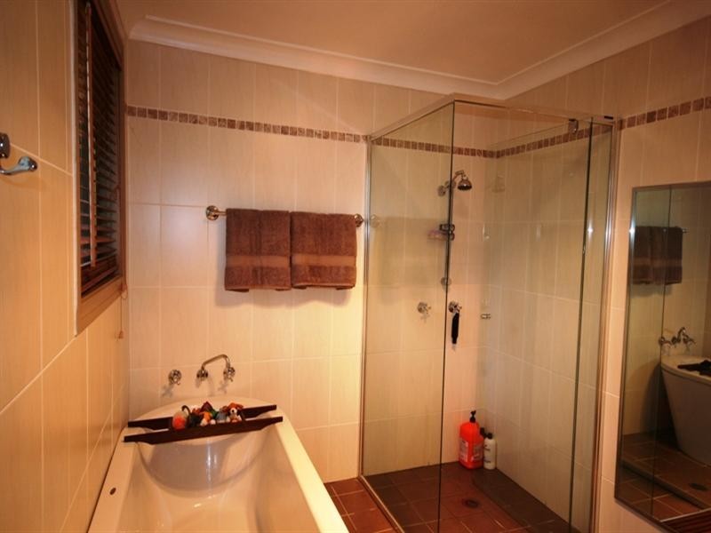 9 Blenheim Avenue, Oberon NSW 2787