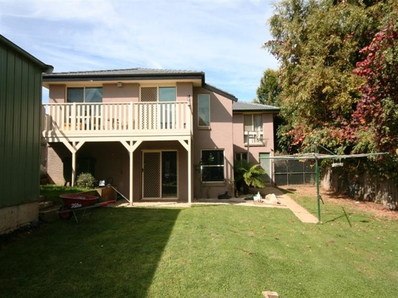 9 Blenheim Avenue, Oberon NSW 2787