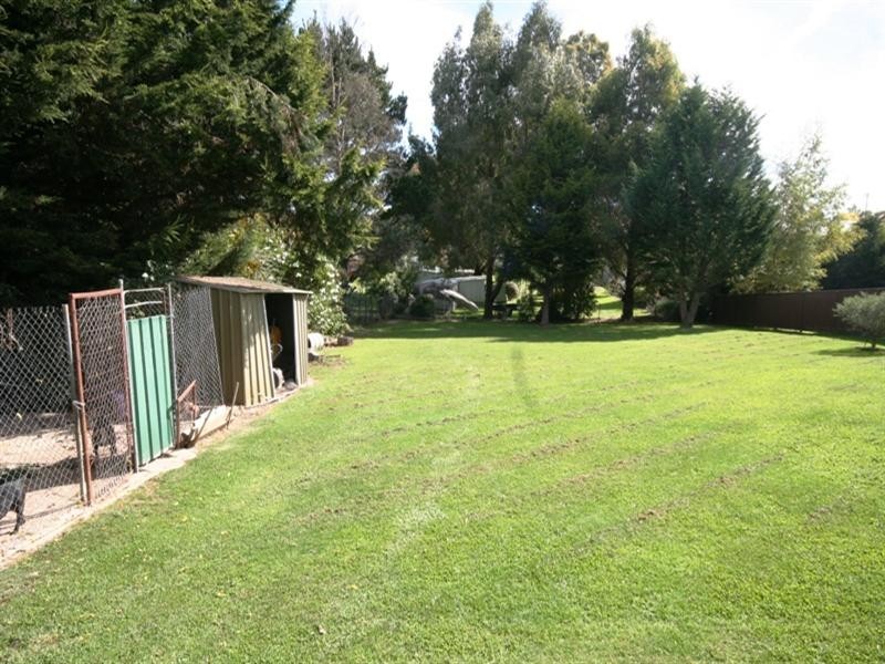9 Blenheim Avenue, Oberon NSW 2787