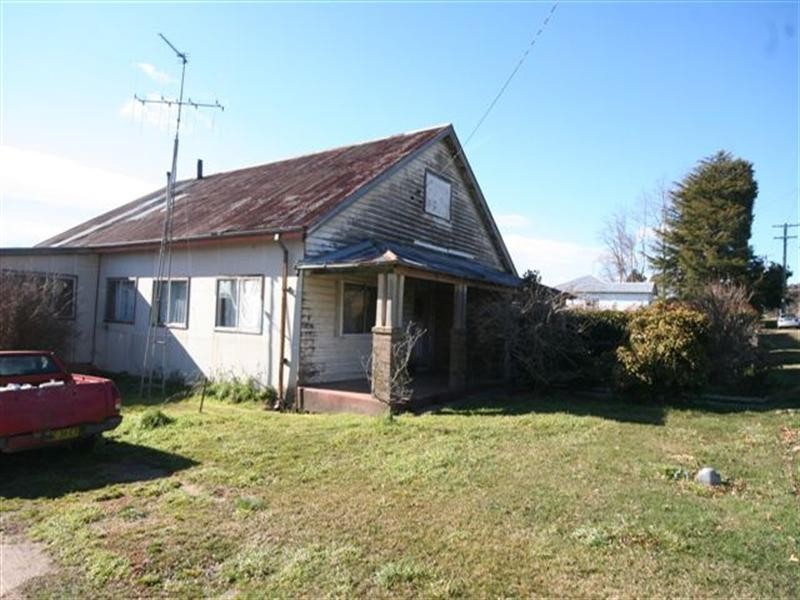 49 Jenolan Street, Oberon NSW 2787