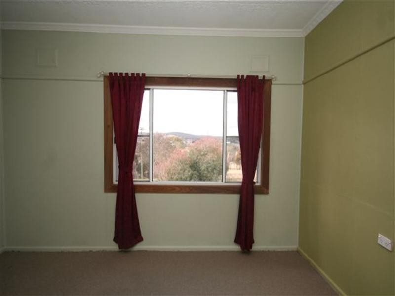 30 Buckley Crescent, Oberon NSW 2787