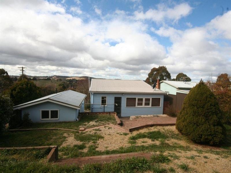 30 Buckley Crescent, Oberon NSW 2787