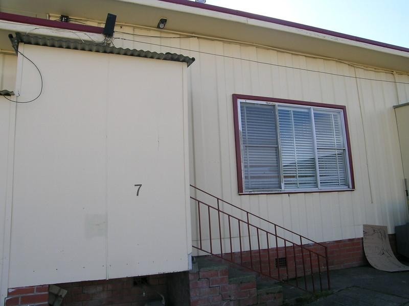 7 and 8/113-11 Queen Street, Oberon NSW 2787