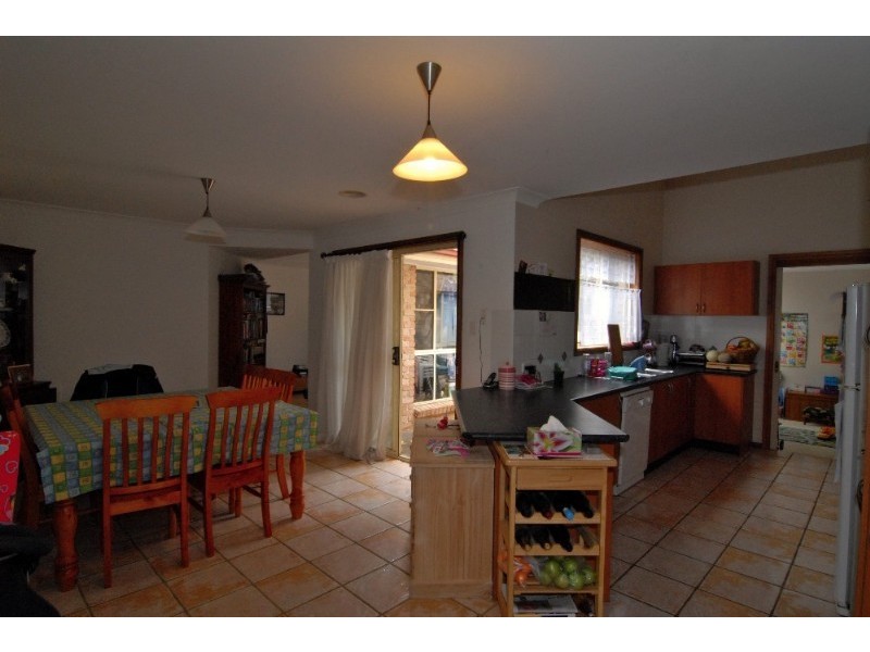 24 Magdala Street, Katoomba NSW 2780