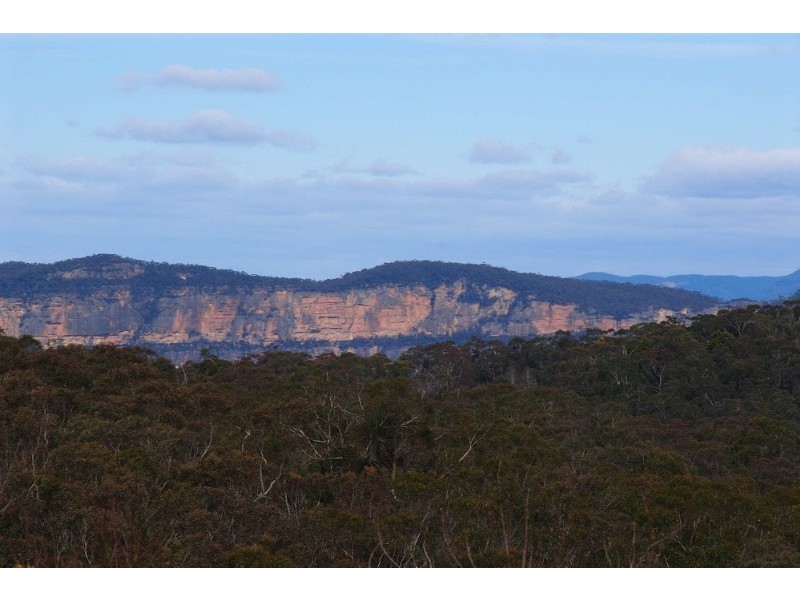 28 Valley Road, Wentworth Falls NSW 2782