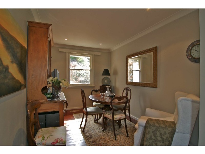 28 Valley Road, Wentworth Falls NSW 2782