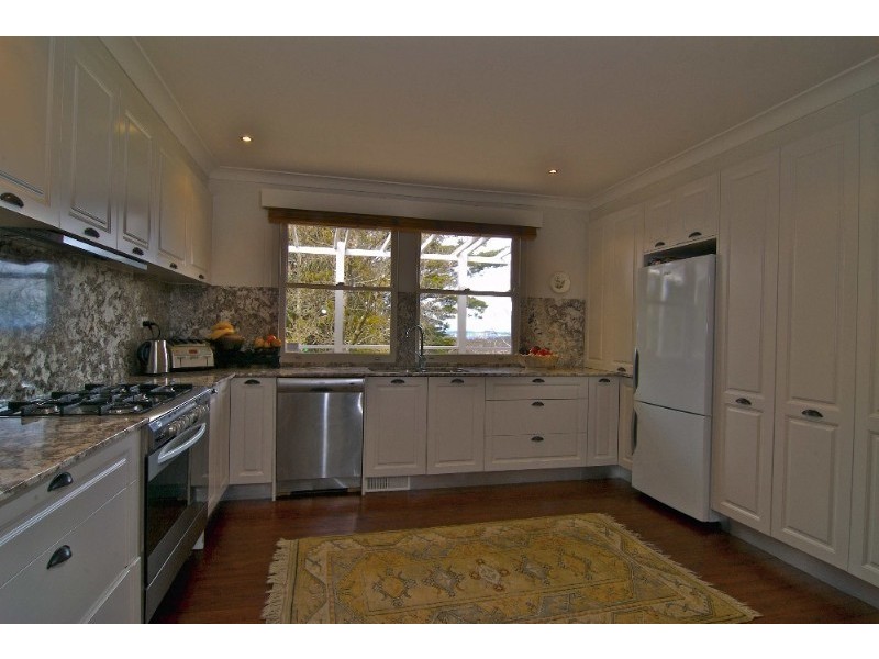 28 Valley Road, Wentworth Falls NSW 2782