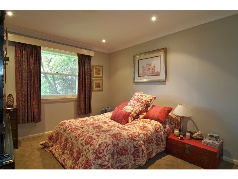 28 Valley Road, Wentworth Falls NSW 2782